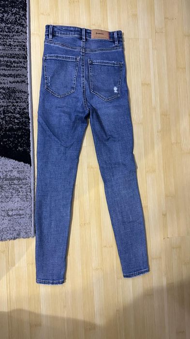 Дамски дънки stradivarius