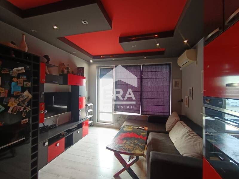 Продава се Двустаен апартамент в Варна, Възраждане 1 - 50 кв.м за 2791 €/кв.м - Снимка #2