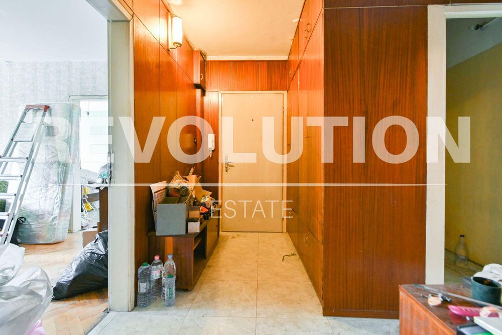 Тристаен апартамент в ж.к. Дианабад