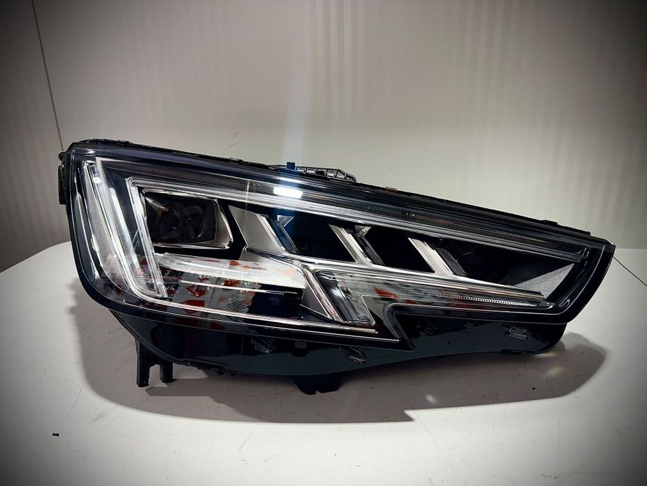 Far dreapta Audi A4 B9 MATRIX 2017/2018/2019/2020