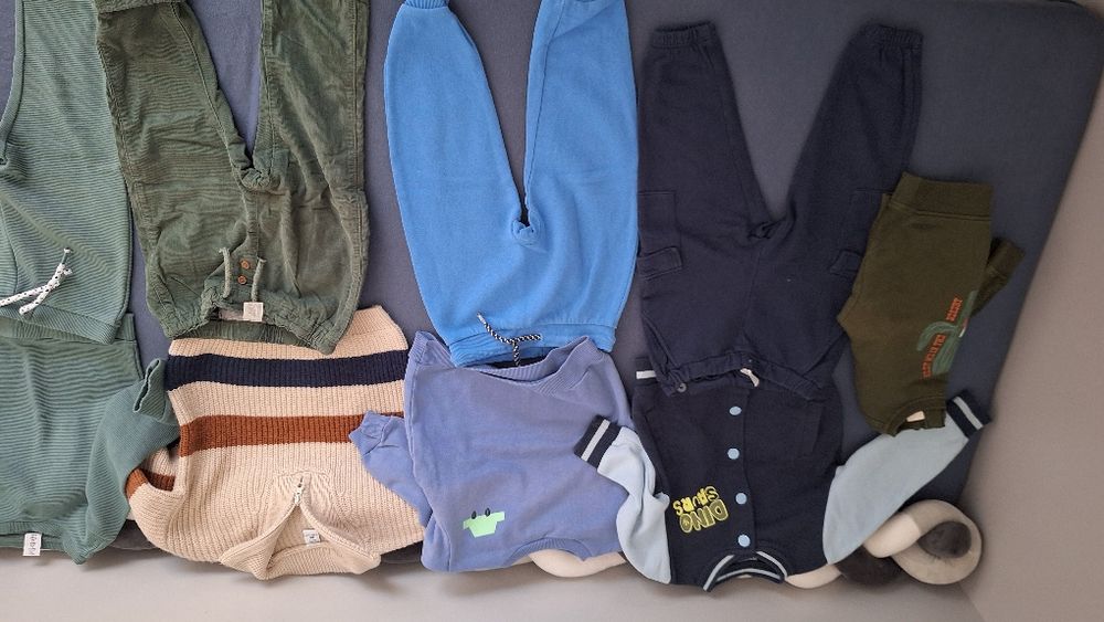 Compleu set bluza si pantaloni h&m lupilu 86