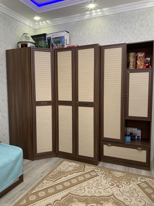 Гарнитур для детской, подростковой комнаты