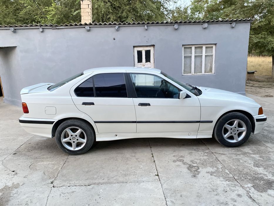 Продается машина Bmw 318