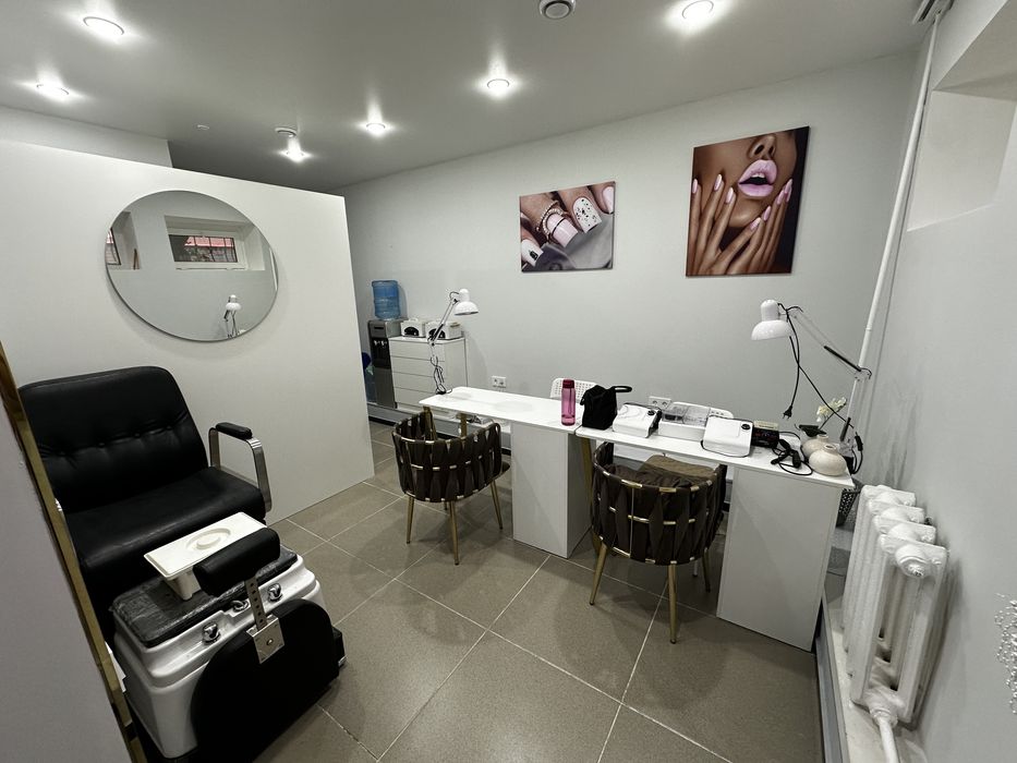 Сдам рабочие места в салоне красоты