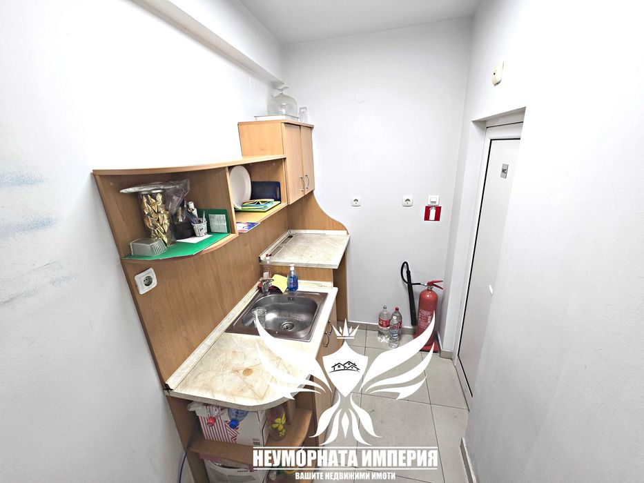 Дава се под наем Офис в Асеновград - 80 кв.м за 1055 € - Снимка #14
