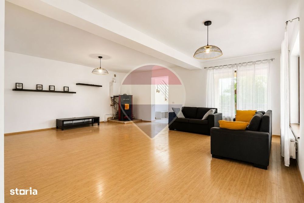 Casa individuala spatioasa cu 6 camere, cu gradina de 572 mp in Gulia