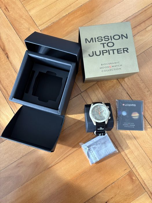 Mission to Jupitet Omega X Swatch