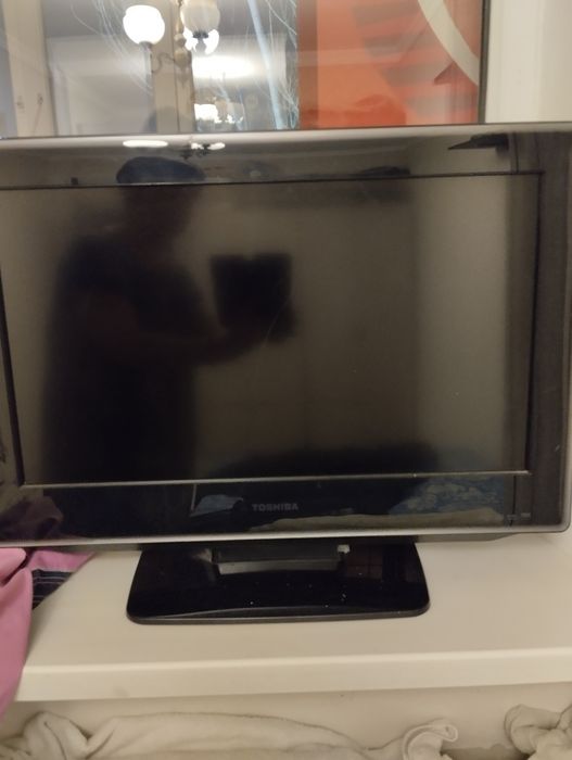 Продам срочно телевизор в количестве 3шт