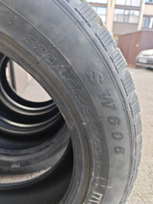 Продам зимние шины