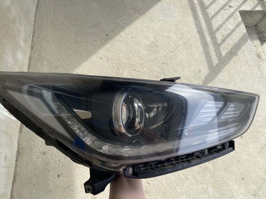 Фара Hyundai Accent