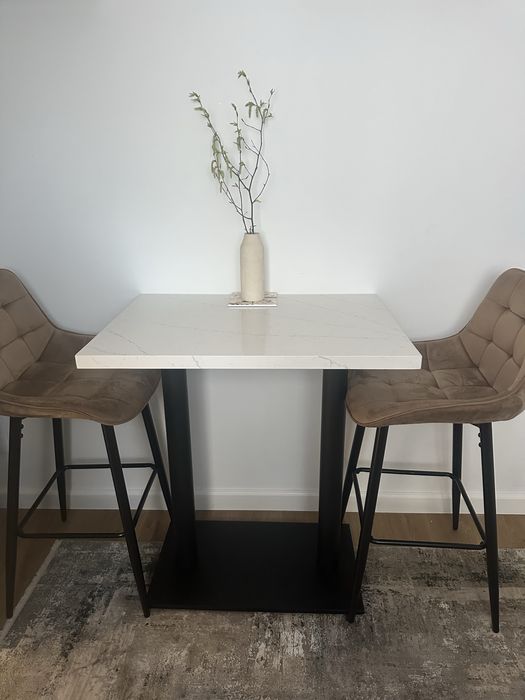 Masa si 2 scaune  bucatarie