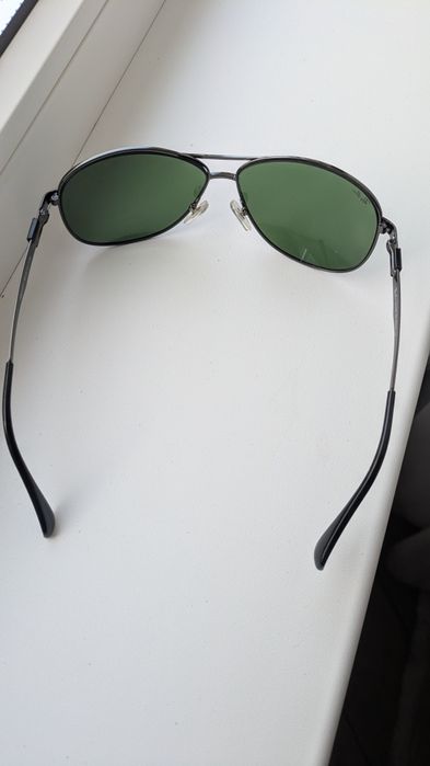 Очки RayBan зеленые.