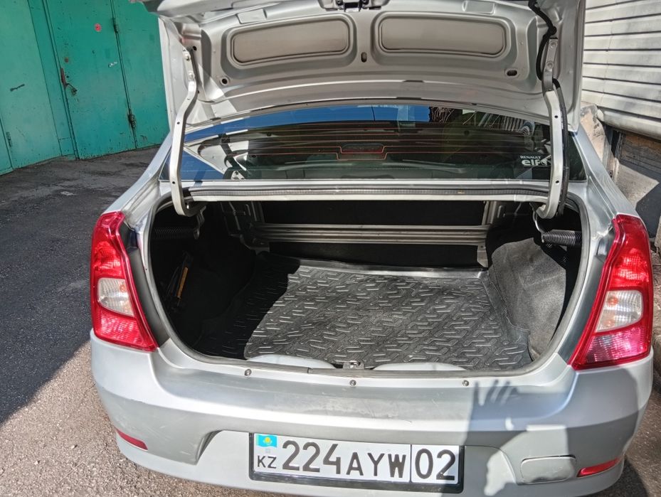 Продам авто Рено логан