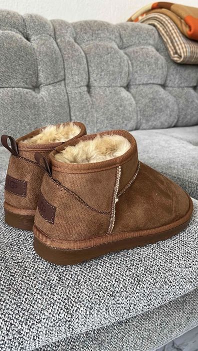 Vand UGG uri!! Dm