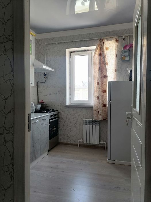 Uy sotiladi Yangiyer cityda