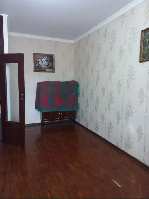 2/2/5. Спутник 15, Янгихает р. (Сергели). Дом панельный, квартира 57м²