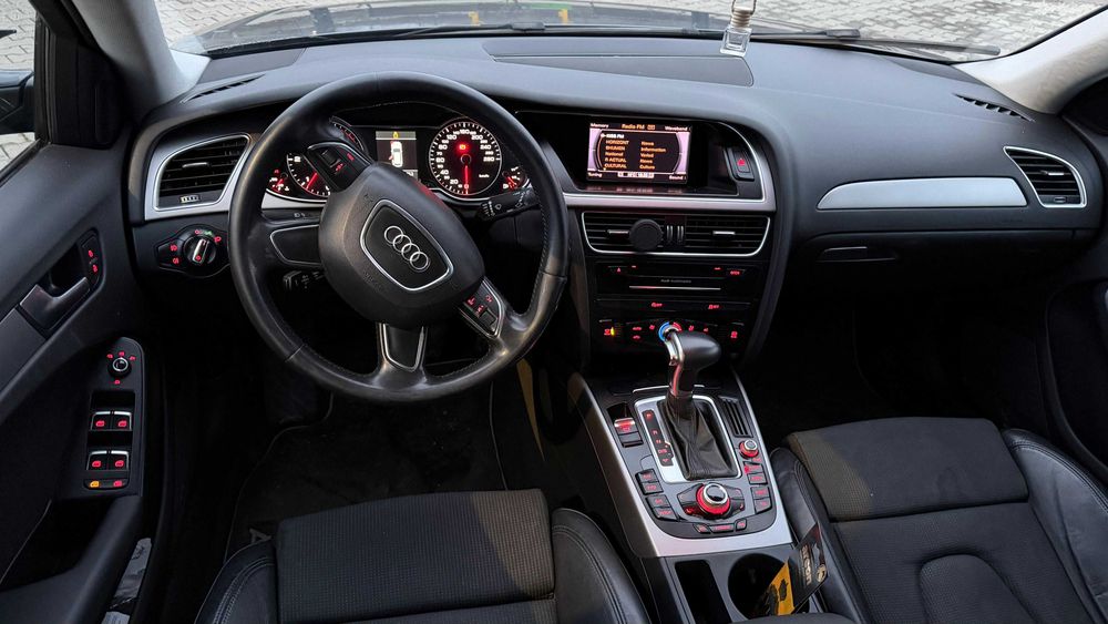 Vând Audi A4 2013