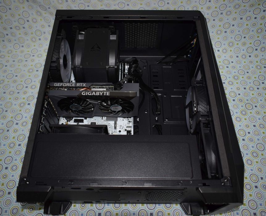 gaming pc unitate I5 12400 RTX 3050 8G SSD M2 32 GDDR5 2.5GbLAN RGB 80+gold