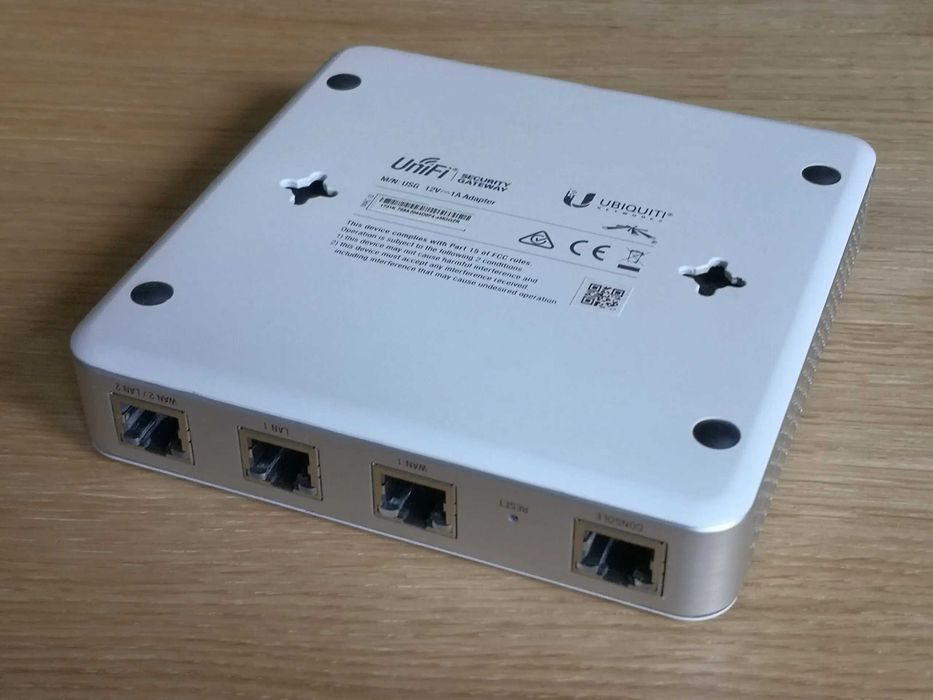Router Ubiquiti USG 3P (UNIFI router, gigabit, dual WAN, load balance)
