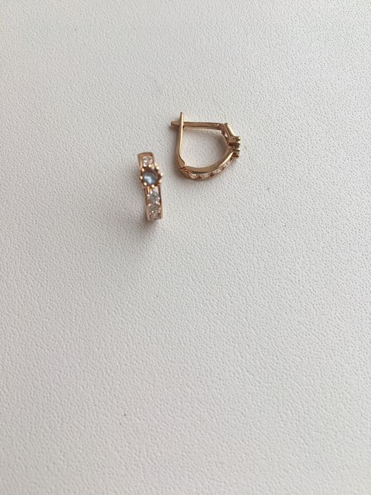 Продам Золотые серьги