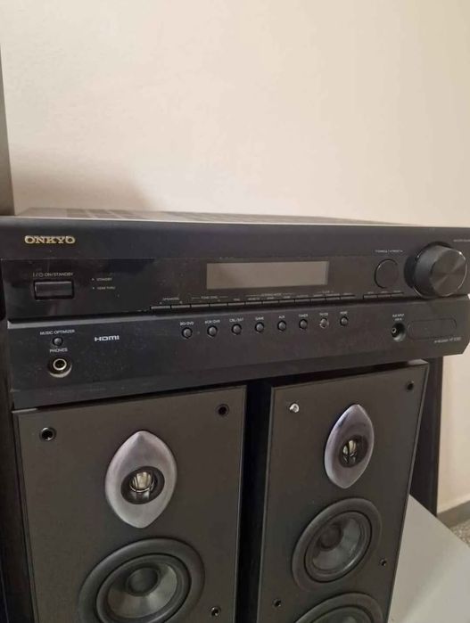 Комплект колони с усилвaтел