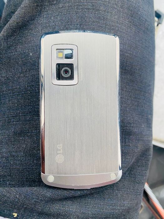 LG  SYON . yaxshi holatda saqlangan noyob madell