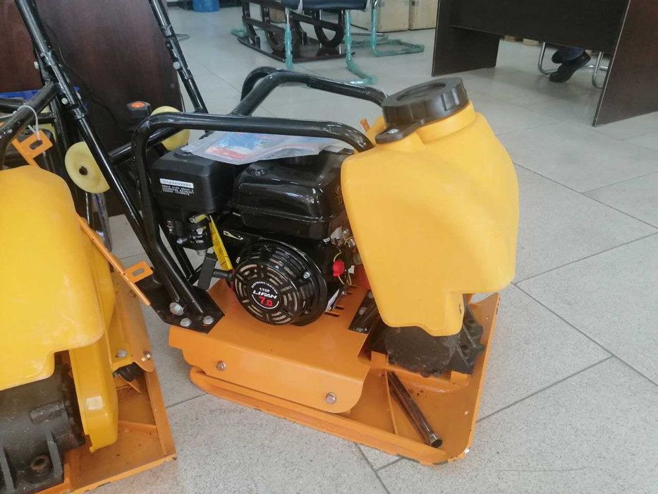 Виброплита (трамбовка) MEST C90 7hp