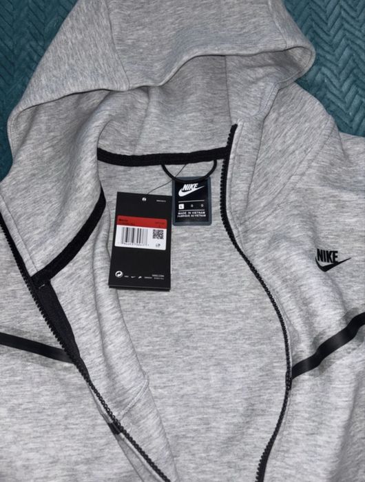 Compleu Nike tech pantaloni+bluza