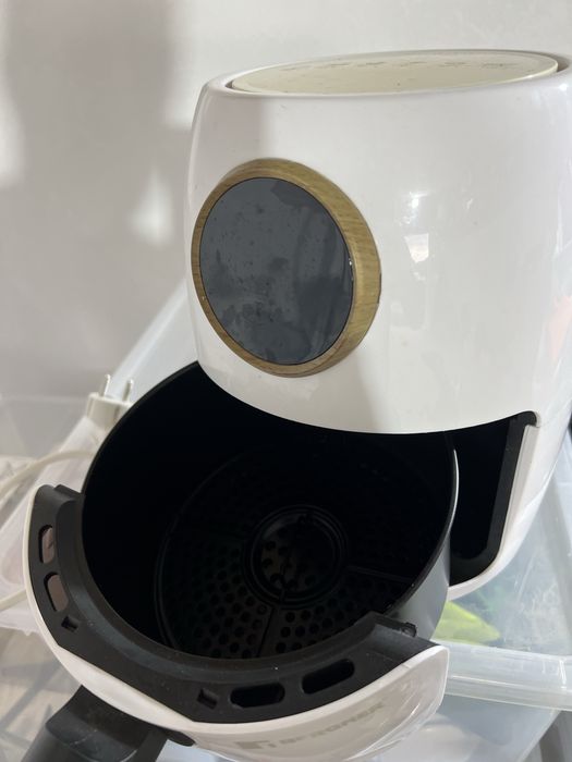 Airfryer / Еърфрайър Bergner