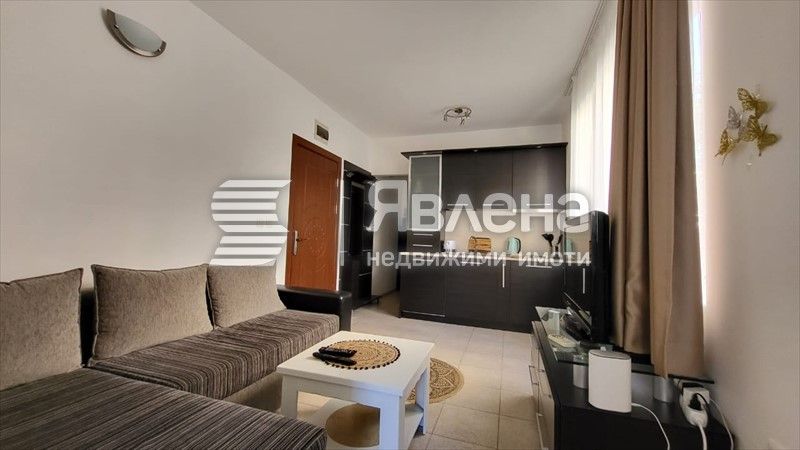 Продава се Двустаен апартамент в к.к. Слънчев бряг - 55 кв.м за 1073 €/кв.м - Снимка #9