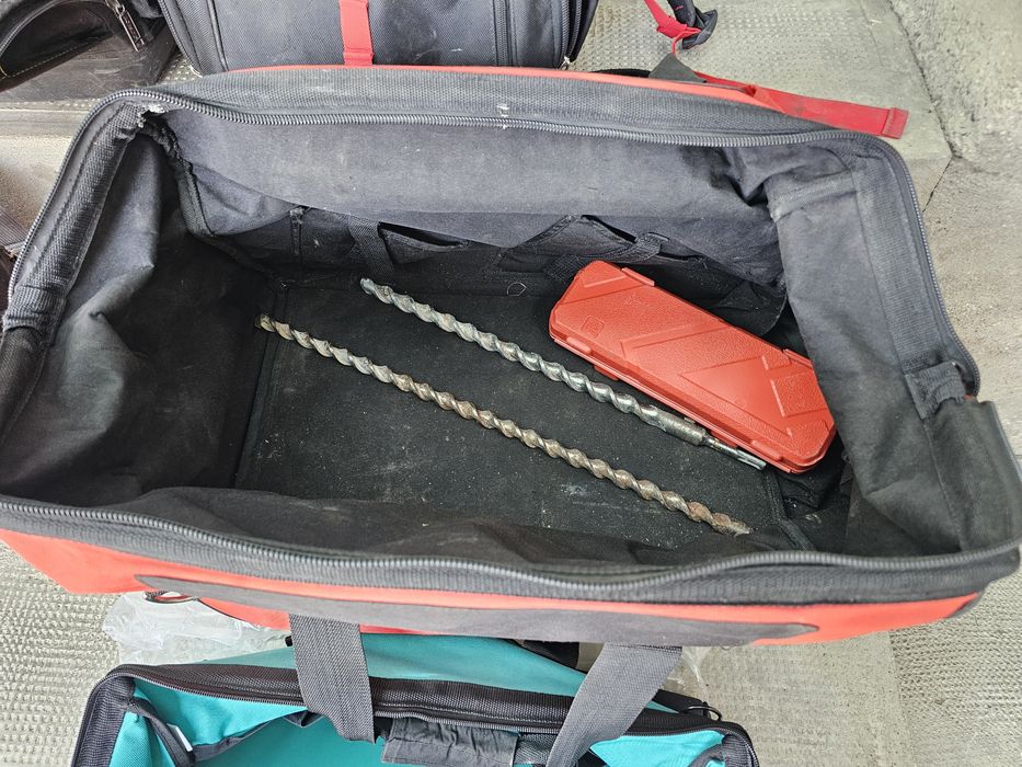 Genți,ghiozdane,truse Makita,Bosch,Milwaukee,Dewalt,Ironside ,Hilti