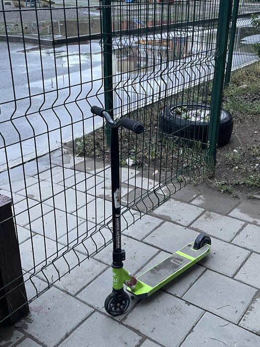 трюковой самокат парк