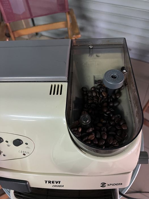 TREVI CHIARA кафемашина робот работи перфектно