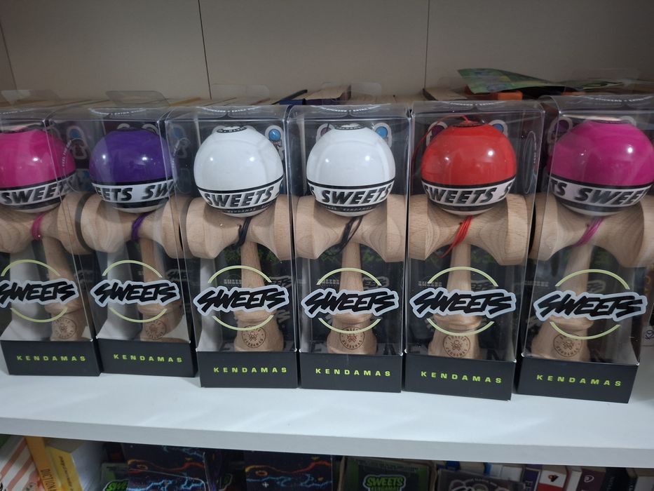 Kendama sweets si krom Suceava