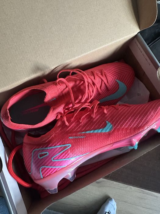 Nike Zoom Mercurial Vapor 16 Elite FG - червен