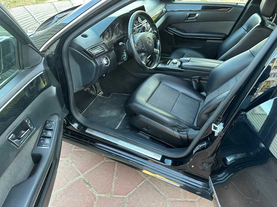 Mercedes-Benz E Class | 2012 | 3.0 D | MEGA FULL | IMPORT | Impecabila | Rate | BuyBack| GARANTIE !!!