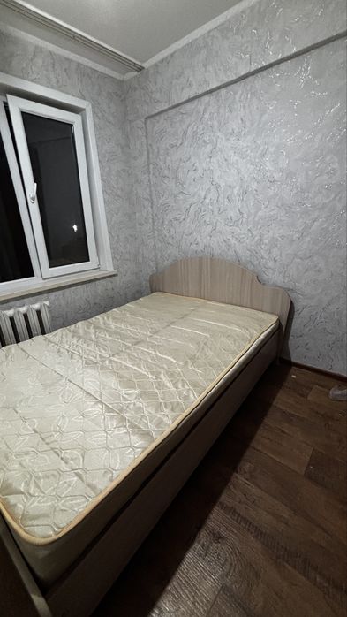 Продам двуспальную кровать