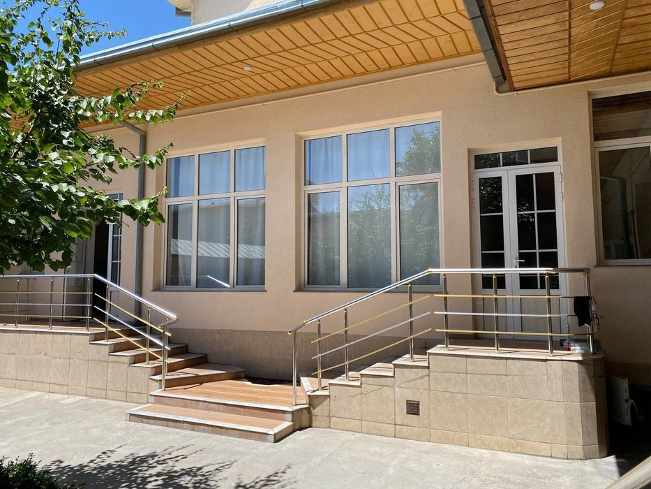 Уй сотилади  Саламатинада Яккасарой район