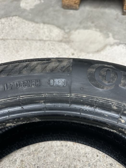 Anvelope Continental 215/50 R17 DOT 2024 noi, set 4 buc, vara