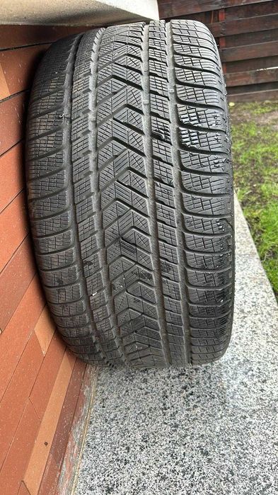 Vand set 2 Anvelope Pirelli Scorpion 305/40/R20 iarna