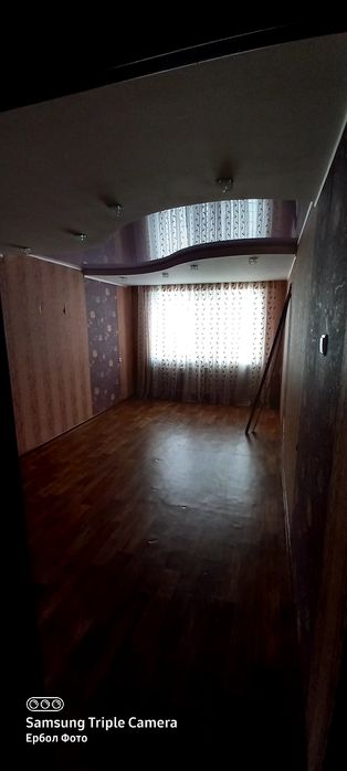 Продам 2х комнытный квартира