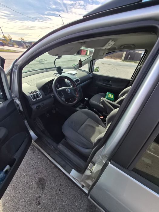 SEAT Alhambra 2009 — imagine 4