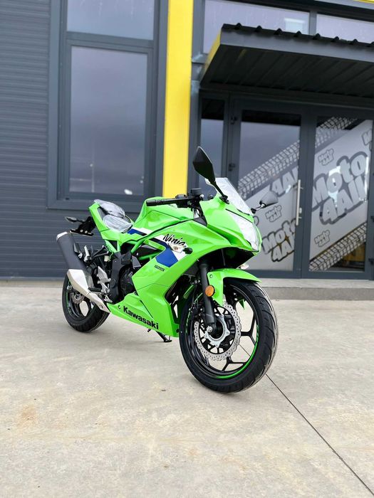Kawasaki Ninja 125 GN1 2026