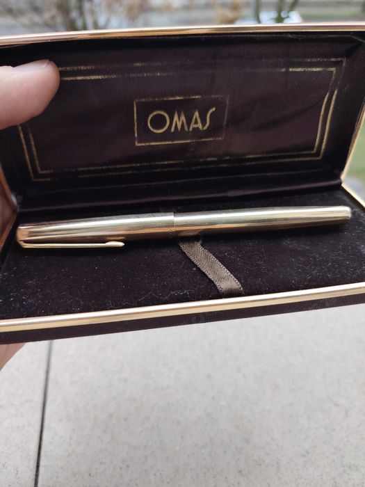 Stilou OMAS 72 cu peniță din aur