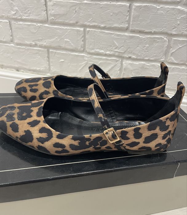 Продам балетки под зара