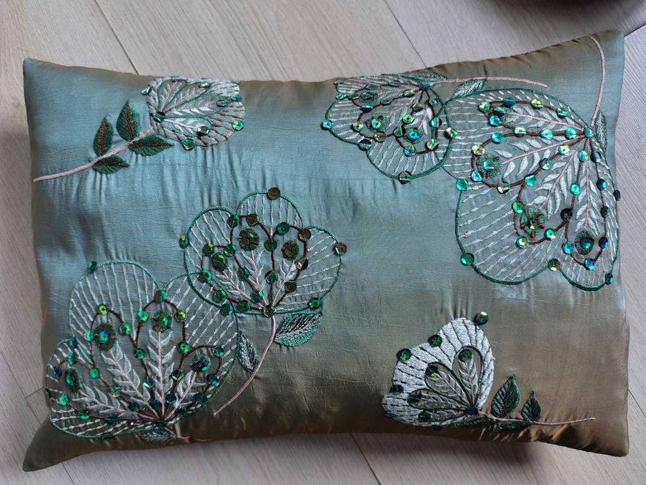Perna Orientala Unique Beautiful Satin Cushions Handmade 38x25cm
