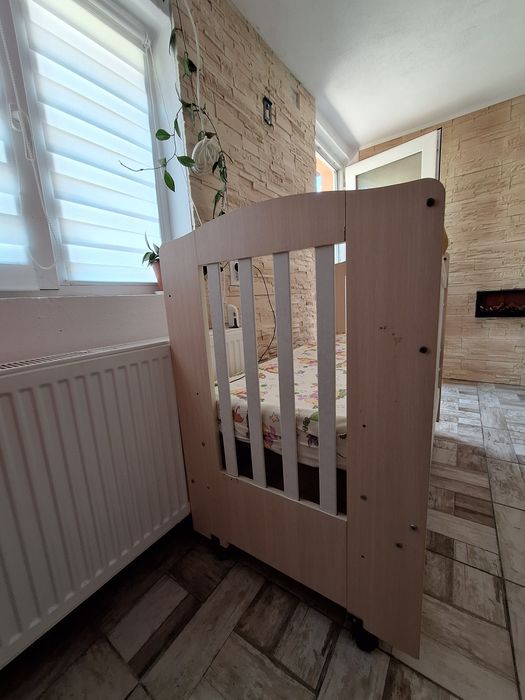 Vand patut cu sertar