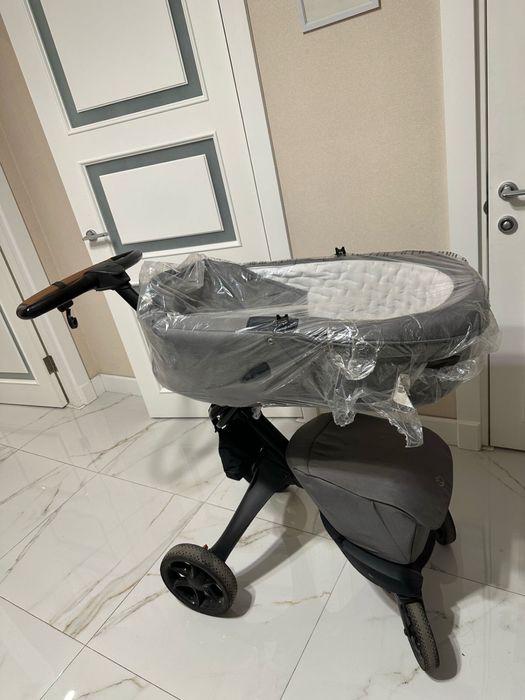 Продам коляску Stokke Xplory X, 2 в 1