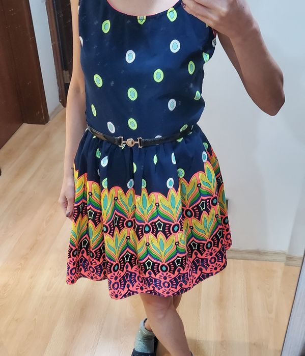 Лятна разкроена рокля