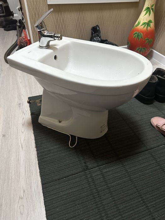 Биде, унитаз для умывания